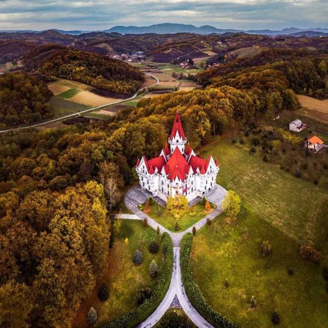 dvorac_empirej_1