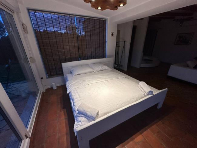 Apartman Feniks, Pregrada